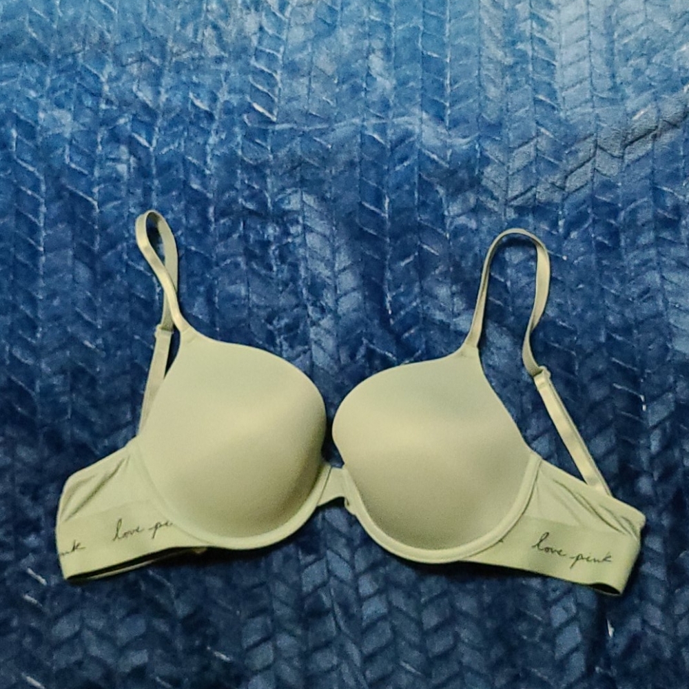 Victoria's Secret (PINK) Wear everywhere 36B